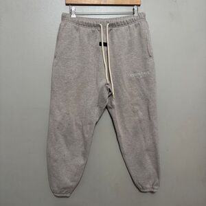 Essentials Fear of God men’s oatmeal colored sweatpants size small